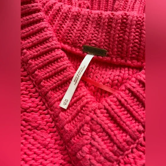 Free People Relaxed V-Neck Sweater in Hot Pink - Picture 4 of 6